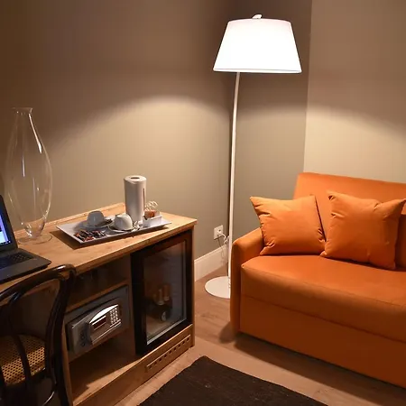 Oberdan 18 Bed & Breakfast 3*